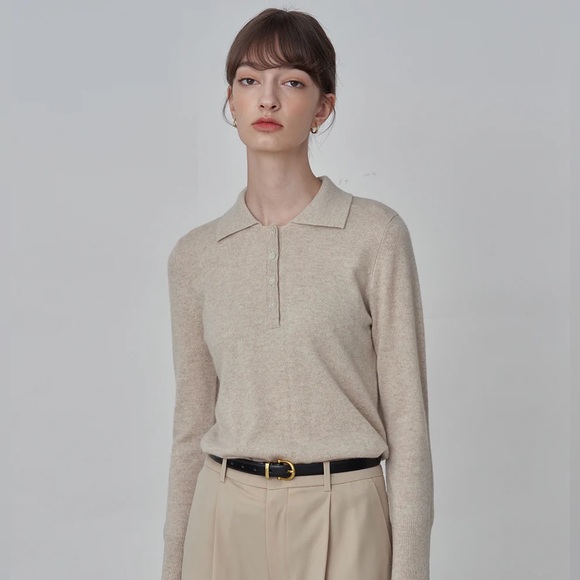 Women's Tan Sweater - Picture 1 of 5